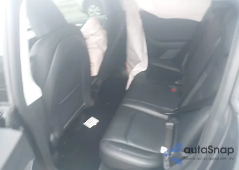 2023 Tesla Model Y Rwd z USA, uszkodzony, nr VIN 7SAYGDEDXPF944310